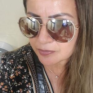 Meet your Posher, Silvia